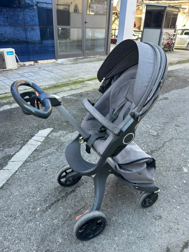 Tirane, shes Karroce Stokke V5 450 €