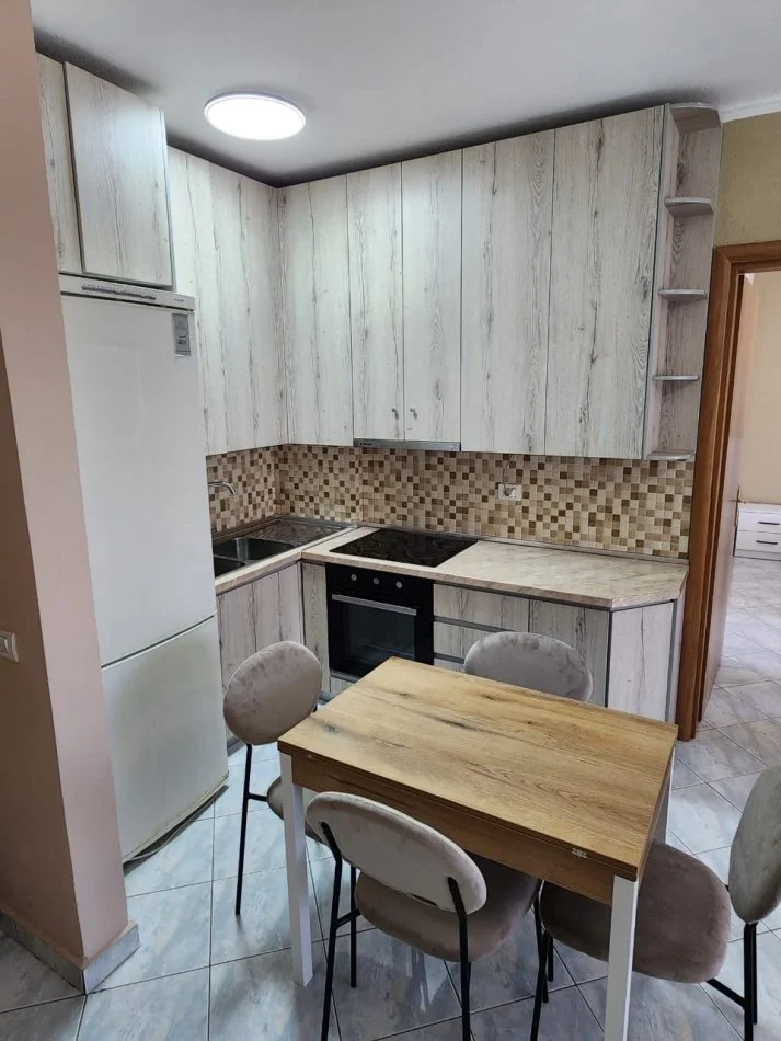Durres, shitet apartament 1+1+Ballkon , 67 m² 75.000 € 
