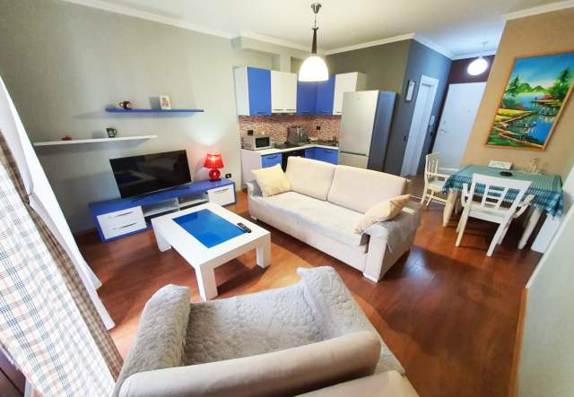 Tirane, shitet apartament 65 m² 175.000 Euro