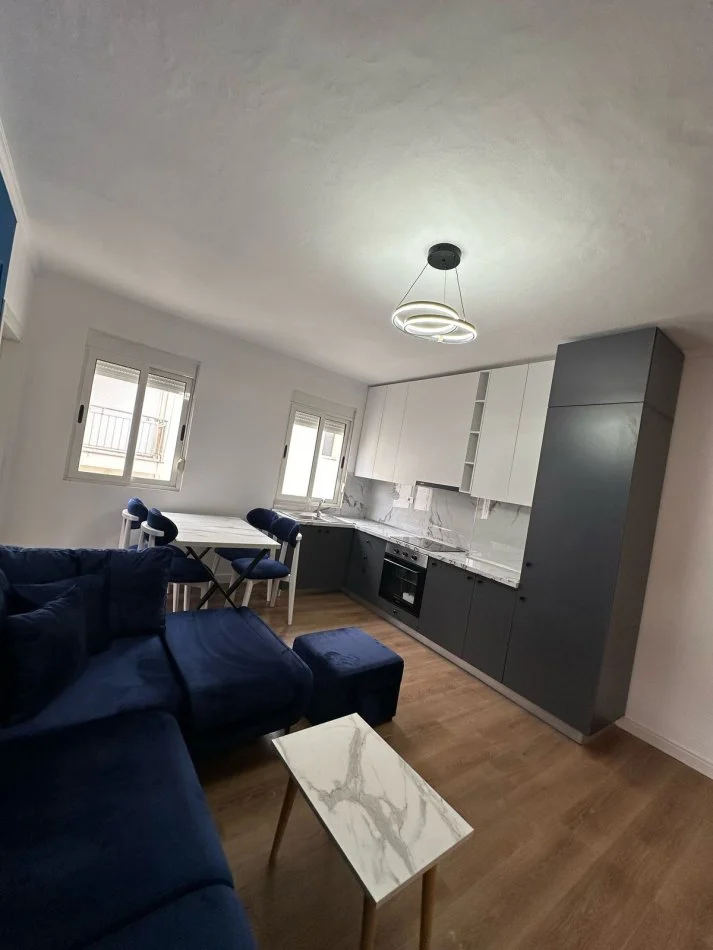 Durres, shitet apartament 2+1+Ballkon Kati 6, 69 m² 86.000 € (Shkembi Kavajes)