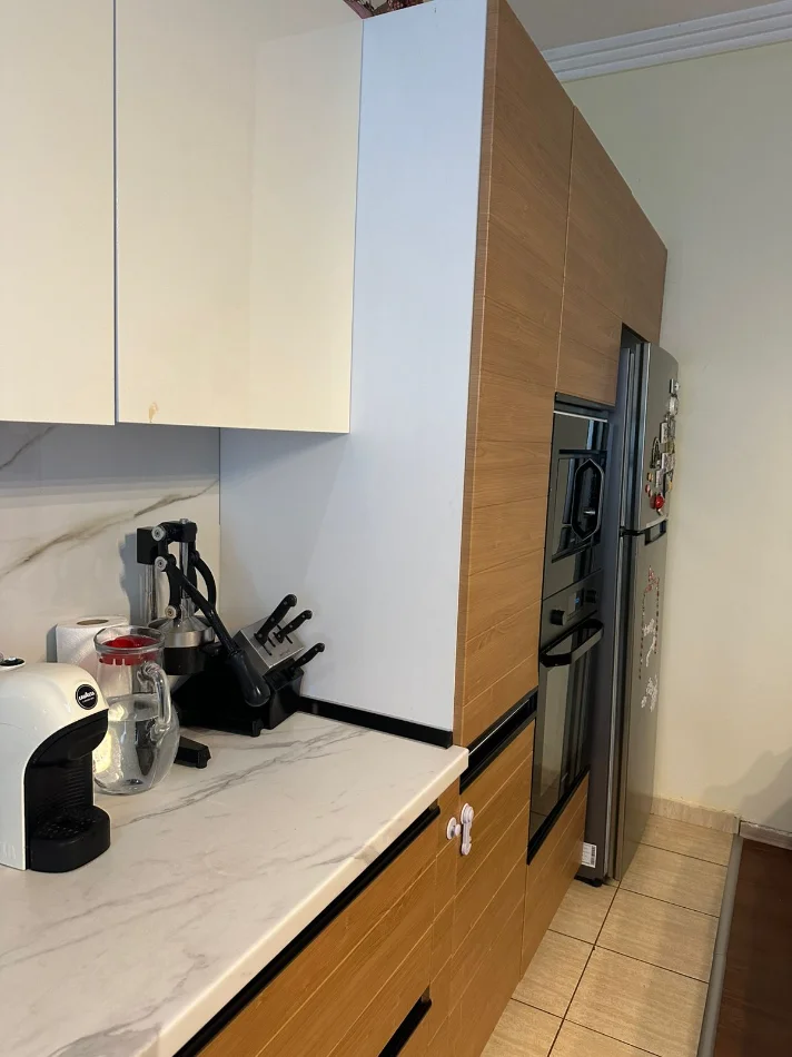 Tirane, jepet me qera apartament 2+1 Kati 3, 75 m² 650 € (Kodra e Diellit)