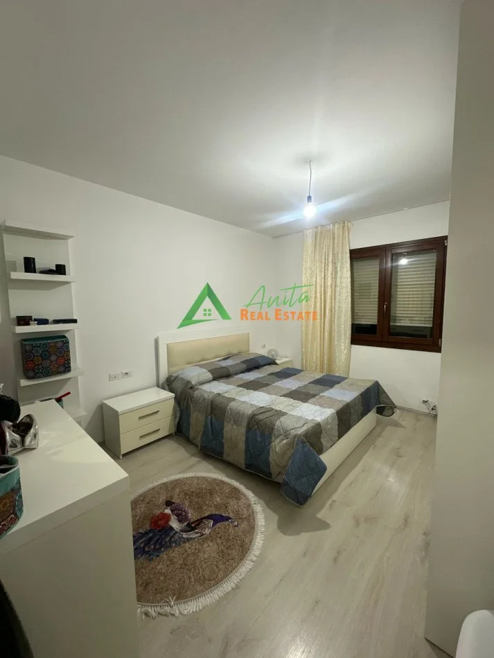 Tirane, jepet me qera apartament 1+1 Kati 1, 65 m², 47000 Leke (Kopshti Botanik)