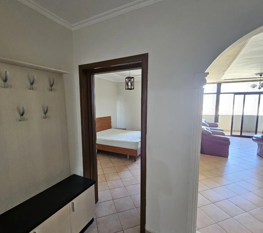 Tirane, jepet me qera apartament 1+1 Kati 11, 100 m² 500 € 