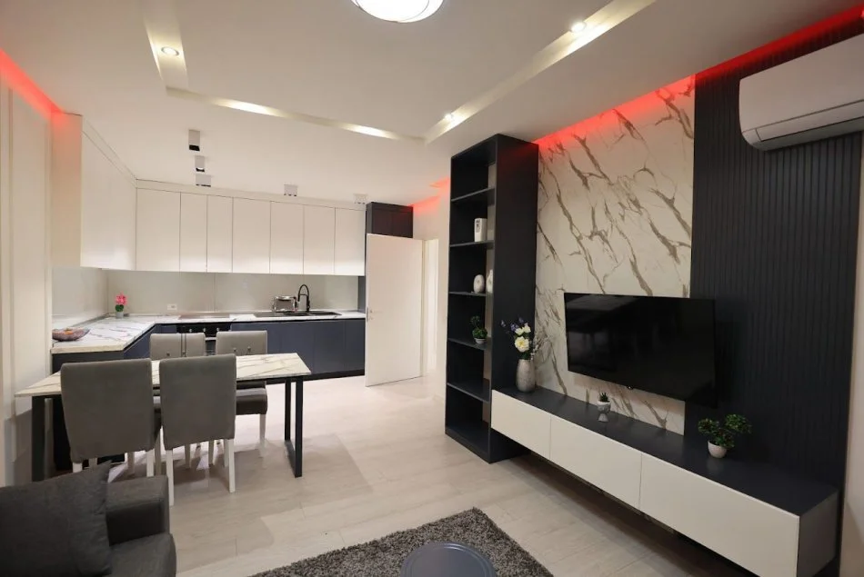 jepet me qera 2+1+Ballkon Kati 4, 600 € (TEODOR keko)