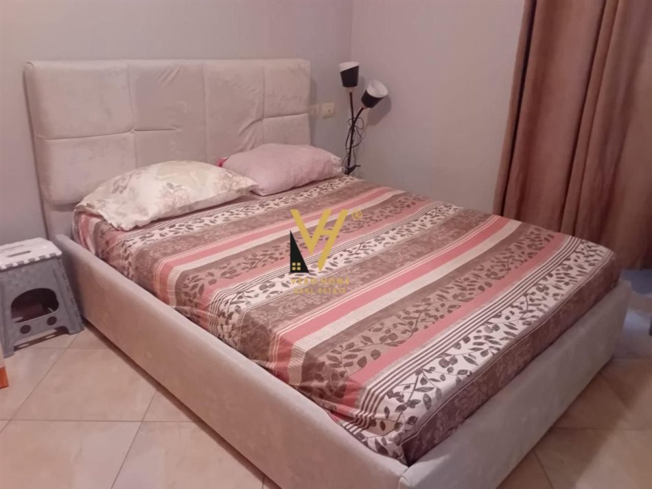 Tirane, jepet me qera apartament 1+1+Ballkon Kati 1, 60 m² 400 € (YZBERISHT)
