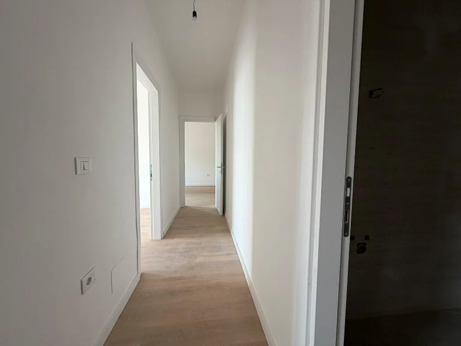 Tirane, shitet apartament 2+1+Ballkon , 95 m² 125.000 € (Ish Dogana - Tirana Entry 2)