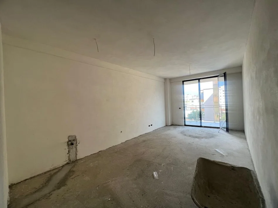 Tirane, shes apartament 2+1+Aneks+Ballkon Kati 1, 113 m² 226.000 € (MINE PEZA)