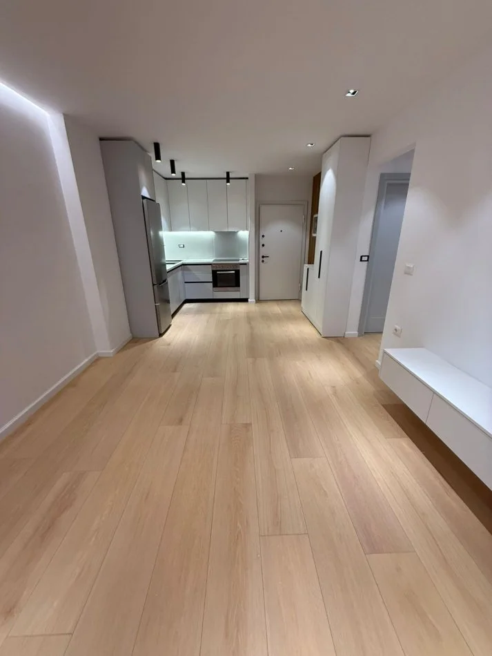 Tirane, shitet apartament 1+1 Kati 2, 55 m² 145.000 € (Brryli)