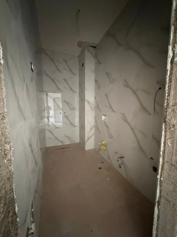 Tirane, shitet apartament 1+1+Ballkon Kati 1, 69 m² 125.640 € (Fusha e Aviacionit)