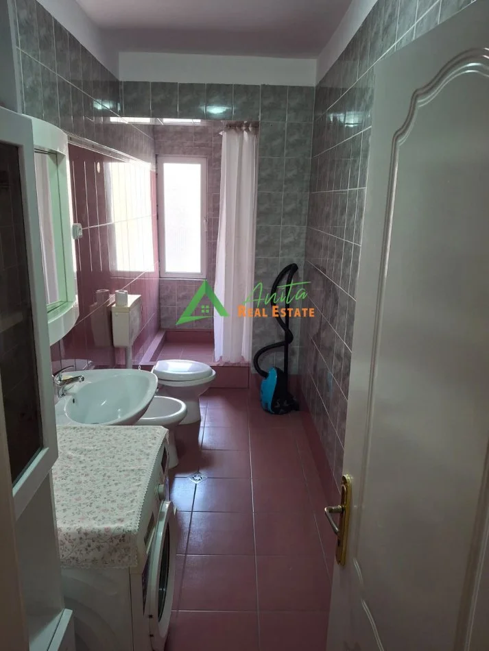 Tirane, jepet me qera apartament 1+1+Aneks+Ballkon Kati 2, 90 m² 70 000 Leke (Myslym Shyri)