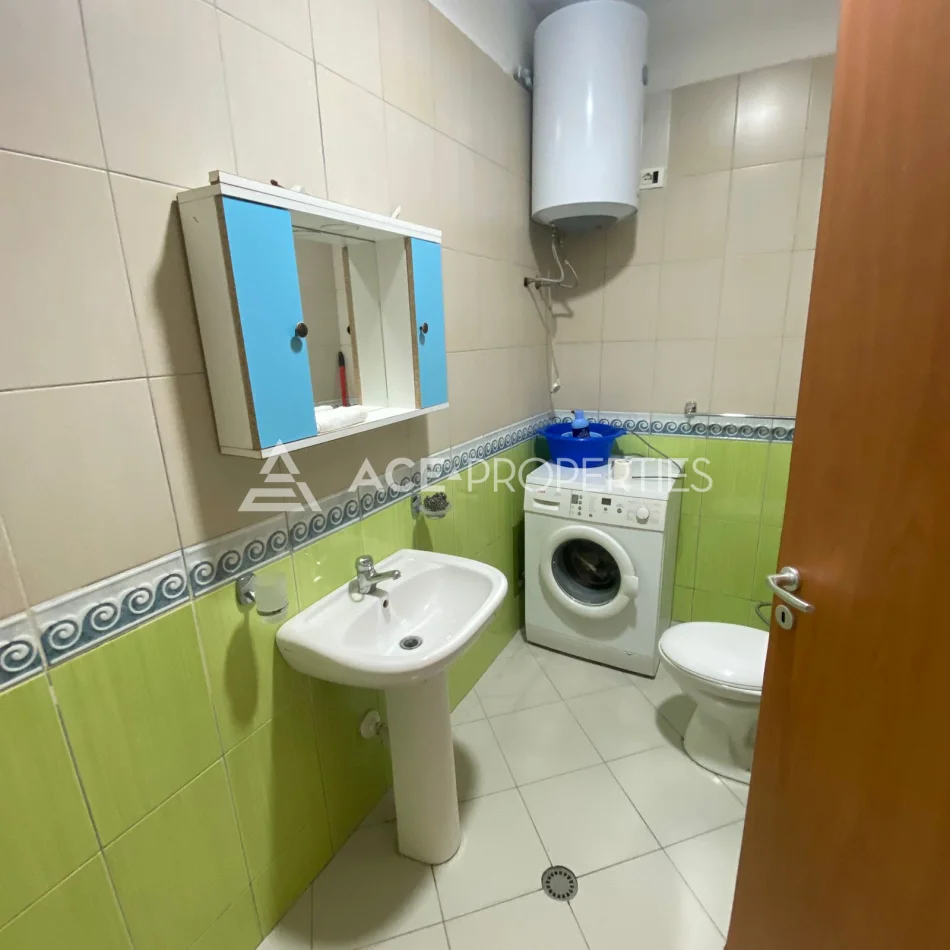 Durres, jepet me qera apartament 1+1 Kati 4, 63 m² 350 € (Durres,Plazh)