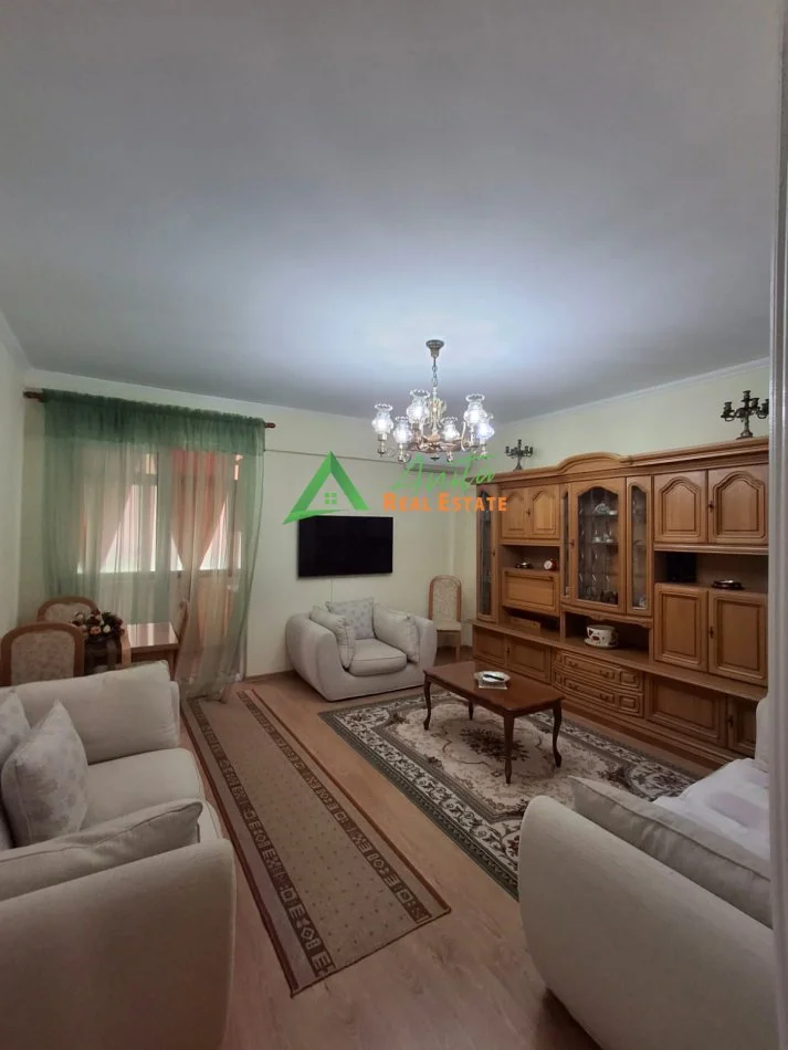 Tirane, jepet me qera apartament 1+1+Aneks+Ballkon Kati 2, 90 m² 70 000 Leke (Myslym Shyri)