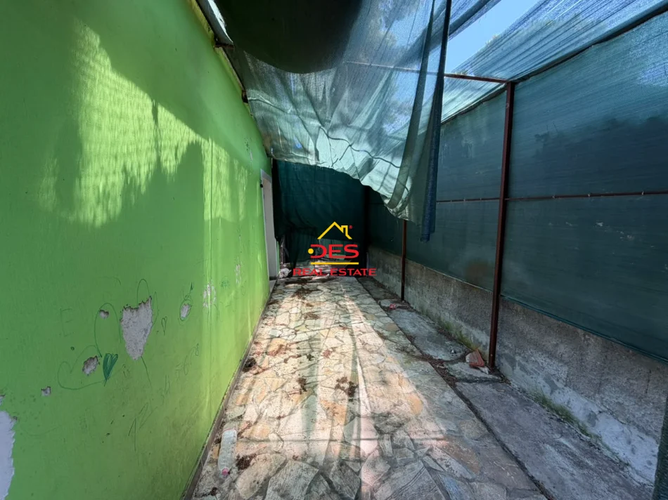 Vlore, shitet shtepi Kati 0, 49 m² 108.000 € (Rruga Sazani)