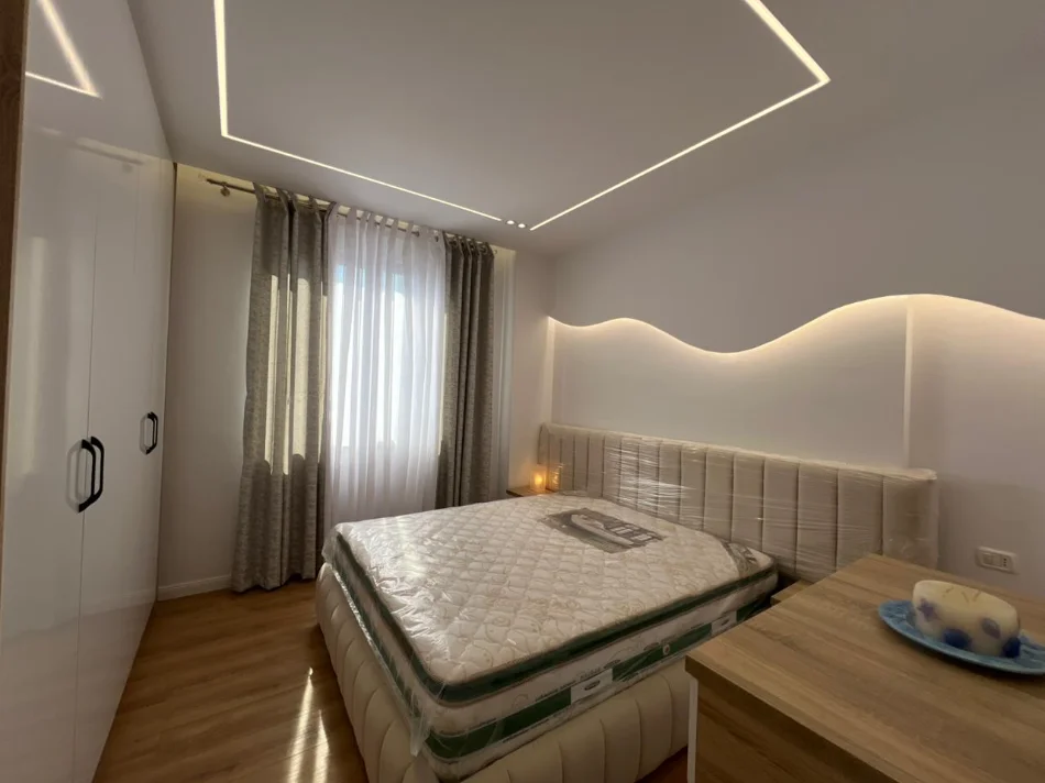 Tirane, shitet apartament 2+1+Ballkon Kati 3, 90 m² 158.000 € (Rruga Besim Alla)