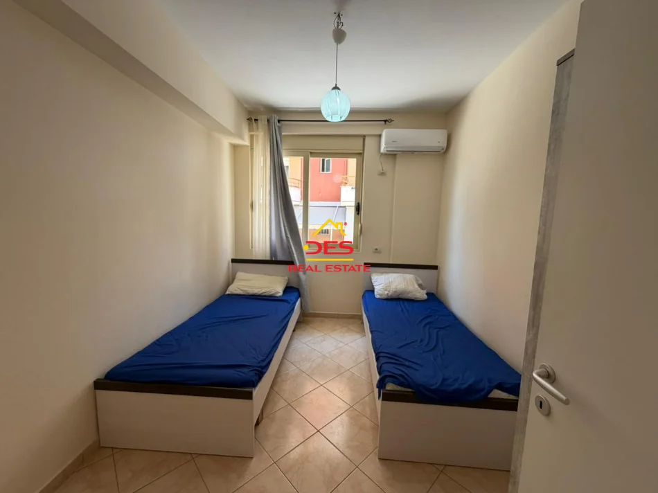 Vlore, shitet apartament 2+1+Ballkon Kati 1, 83 m² 145.000 € (Lungomare)