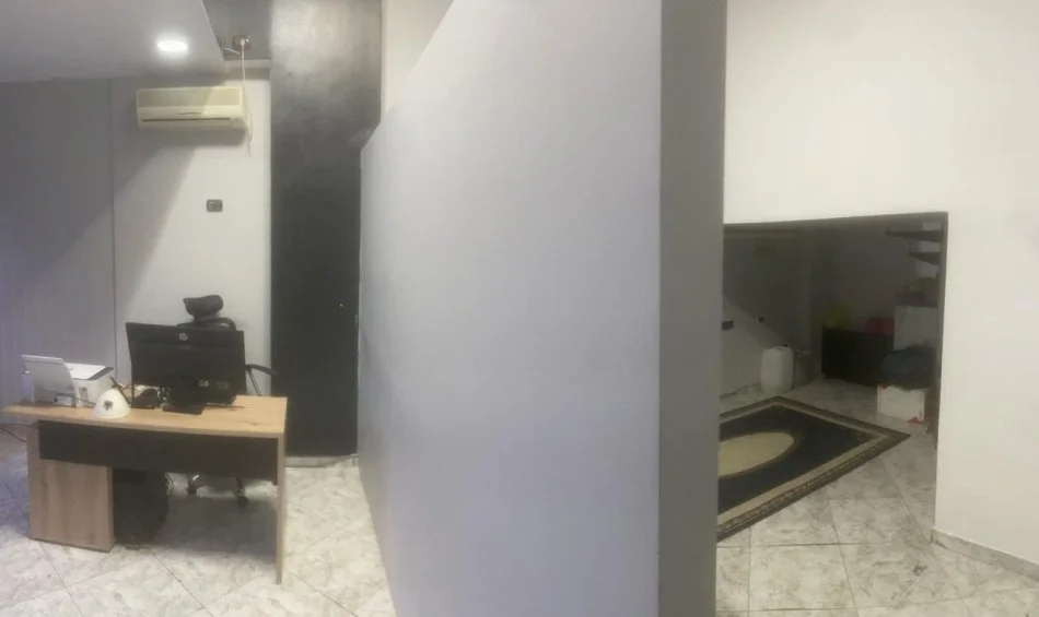Tirane, jepet me qera ambjent biznesi Kati 0, 37 m² 300 € (5 Maji)