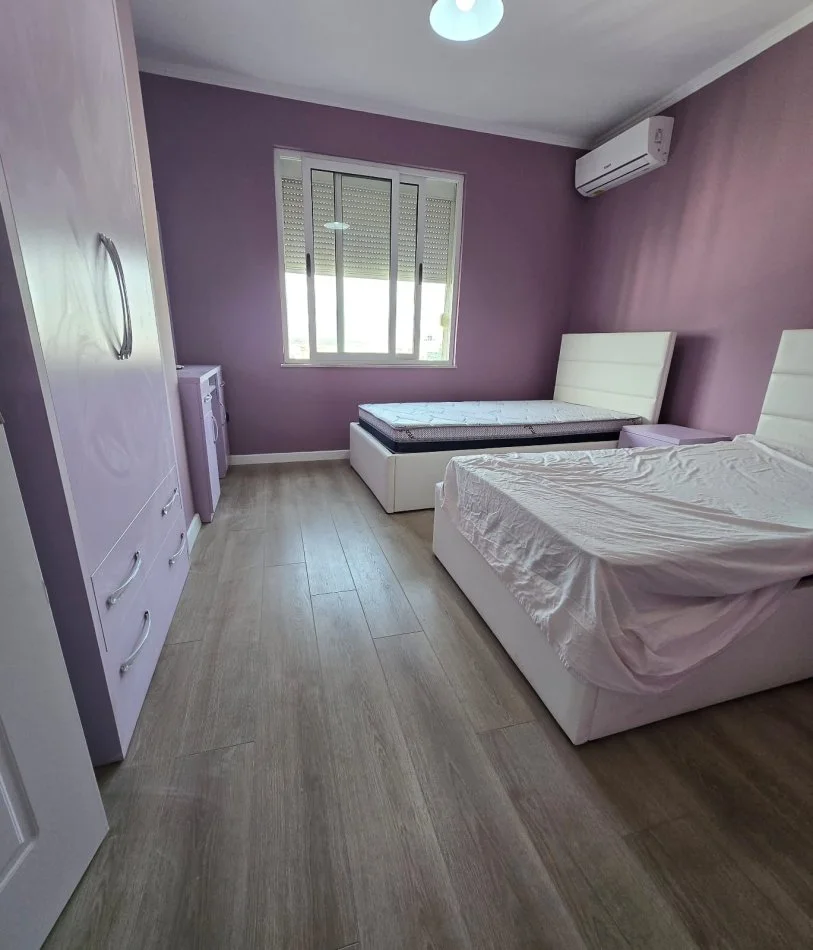 Tirane, jepet me qera apartament 2+1 Kati 8, 110 m² 700 €