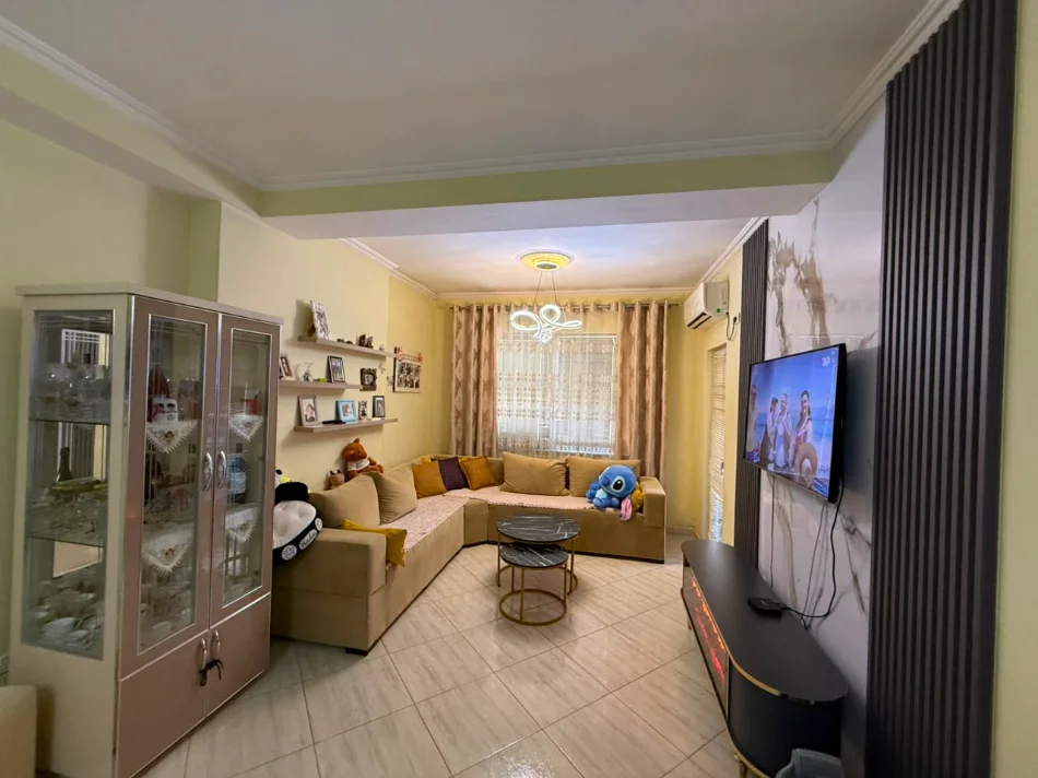 Tirane, shitet apartament 2+1+Aneks+Ballkon , 100 m² 159.000 € (Astir , unaza e re)