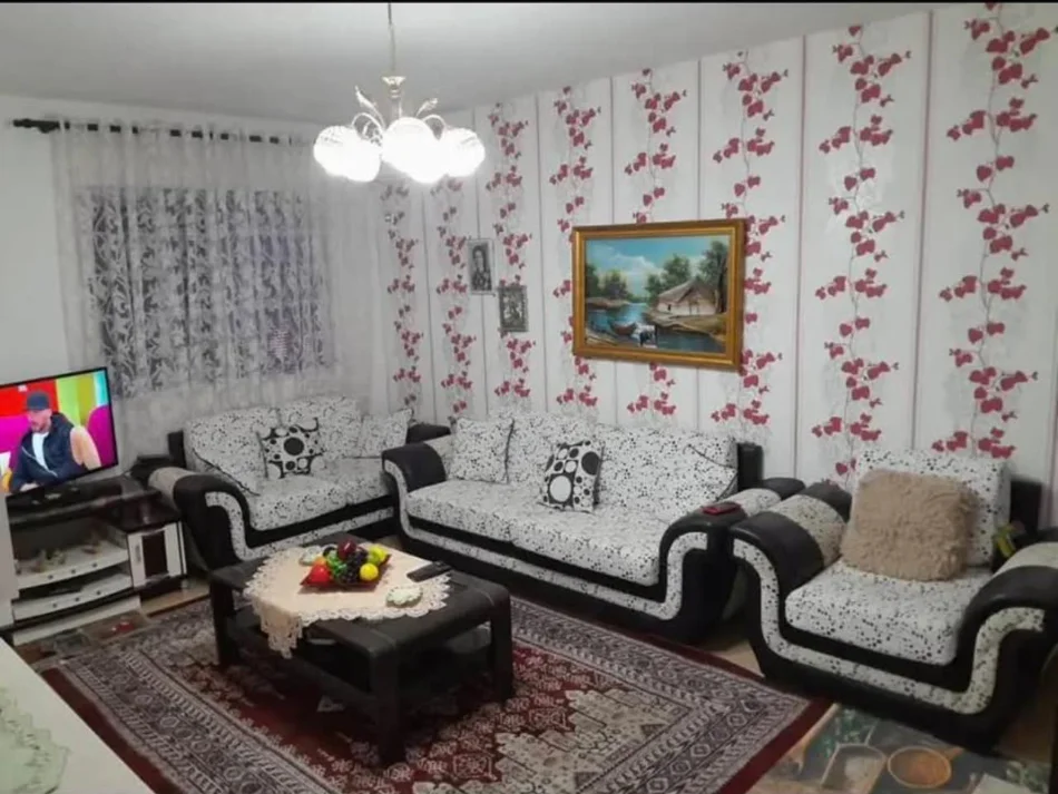 Tirane, shitet apartament 1+1 Kati 4, 58 m² 97.000 € (Astir , rruga Sokrat Miho)