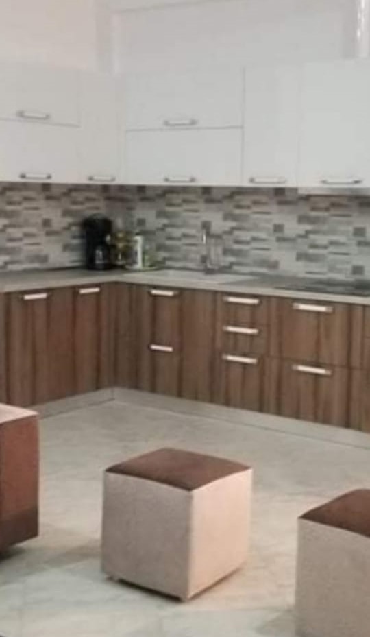 Tirane, jepet me qera apartament 2+1 Kati 4, 102 m² 350 € (FRESKU)