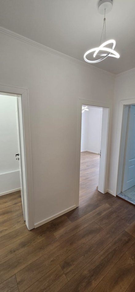Tirane, shitet apartament 1+1 Kati 4, 59 m² 140.000 € (Rr Kongresi Lushnjes)