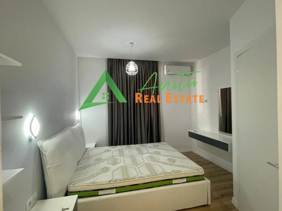 Tirane, jepet me qera apartament 1+1+Ballkon Kati 1, 60 m² (Kodra e Diellit)