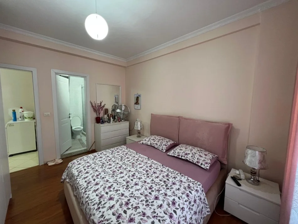 Tirane, shitet apartament 2+1 Kati 6, 108 m² 150.000 € (Rruga tedor keko)