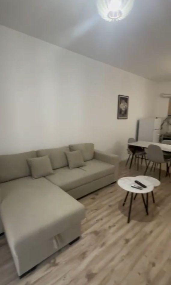 Tirane, jepet me qera apartament 2+1+Ballkon Kati 2, 100 m² 600 € 