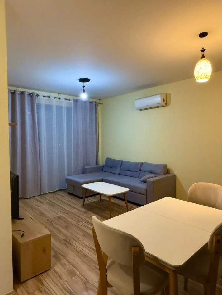 Tirane, jepet me qera apartament 2+1+Ballkon Kati 6, 87 m² 750 € (Fiori Di Bosco)
