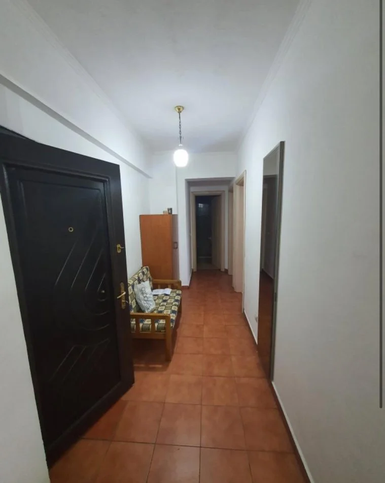 Tirane, jepet me qera apartament 2+1 Kati 4, 48.000 € (Prane Globe)