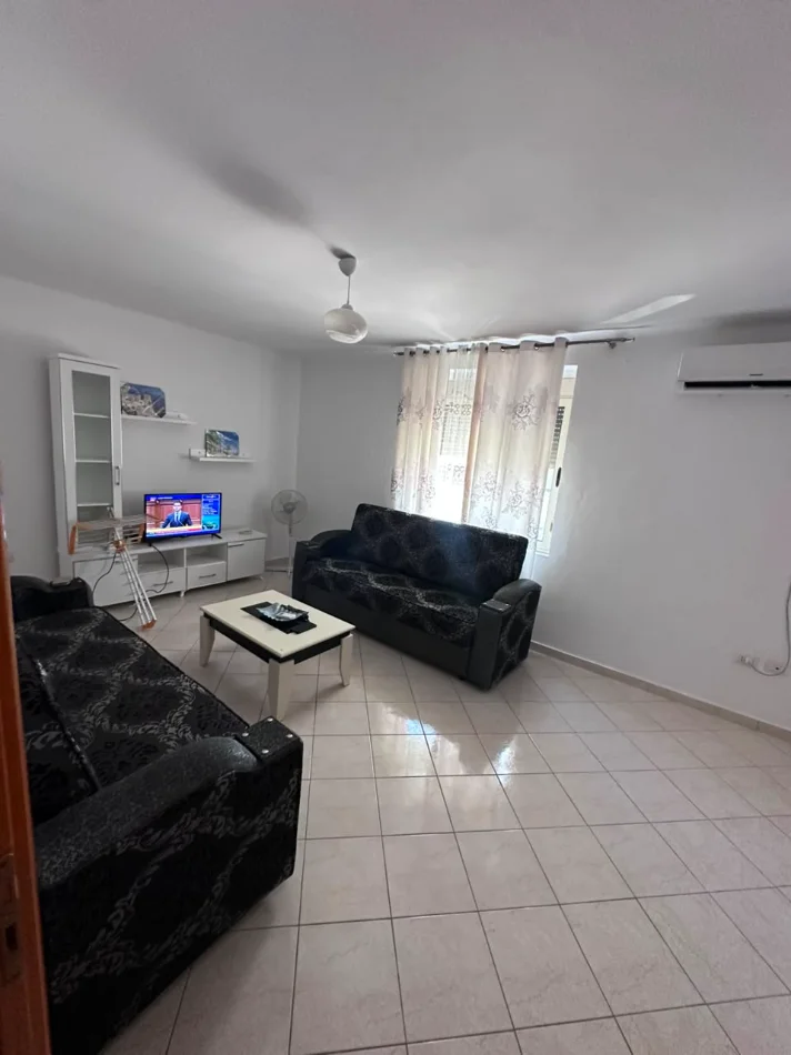 Durres, jepet me qera apartament 1+1+Ballkon Kati 2, 60 m² 320 € 
