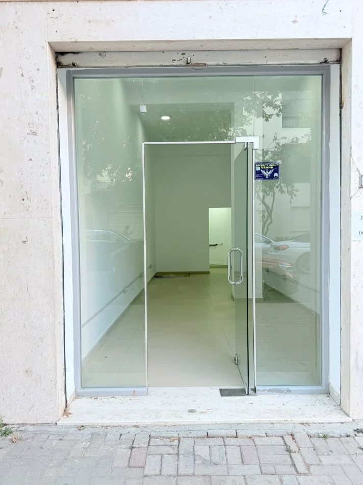 Durres, jepet me qera ambjent biznesi Kati 0, 45 m² 450 € (Pranvera, Durres)