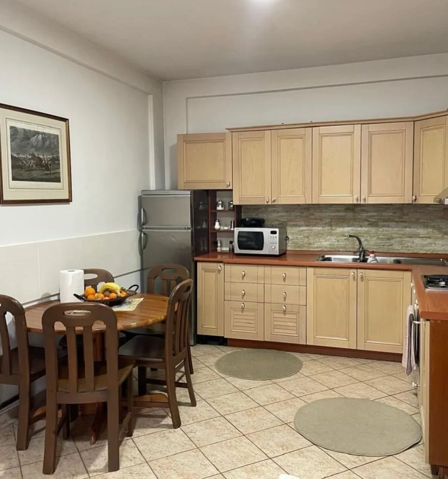 Tirane, jepet me qera apartament 1+1 Kati 2, 52 m² 475 € (Siri Kodra)