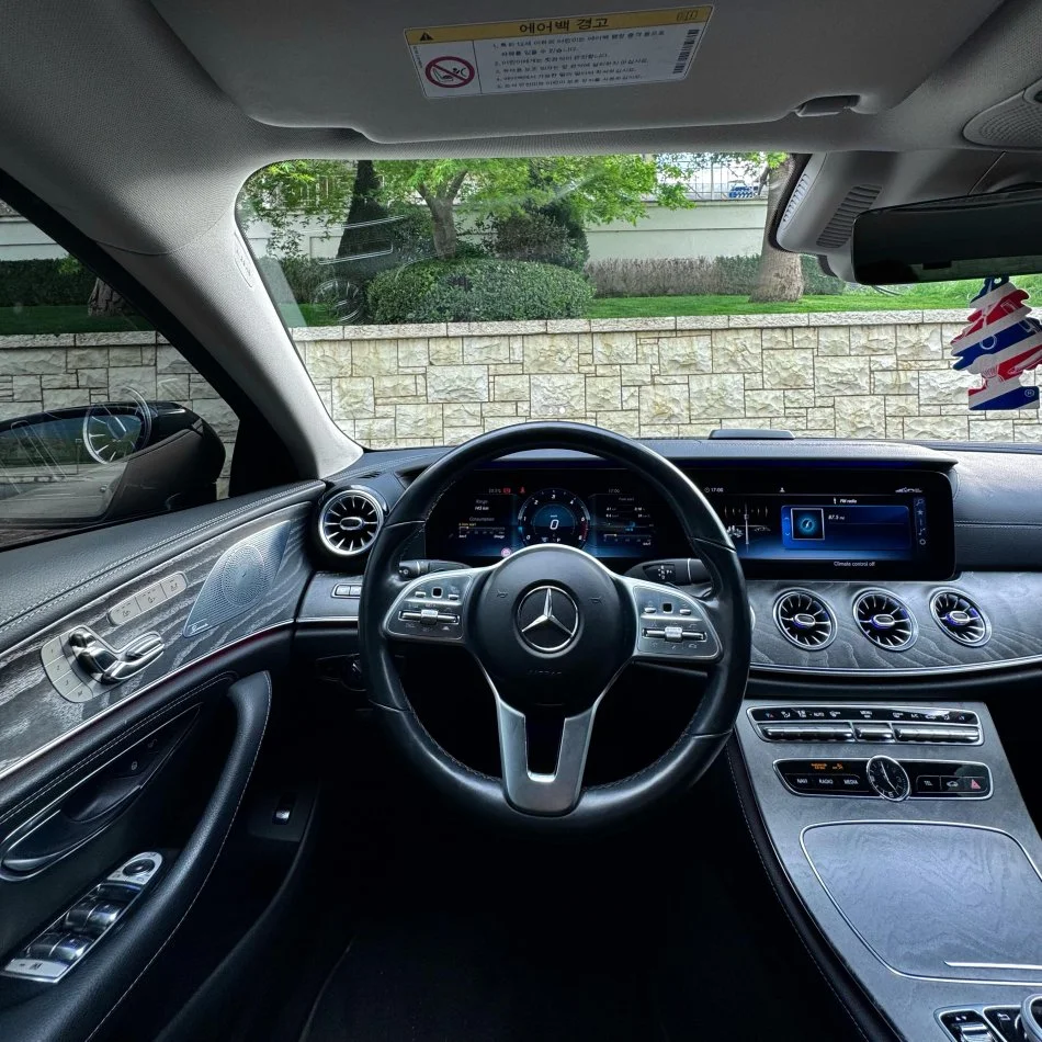 Tirane, shes makine Mercedes Benz CLS 400D Nafte, e zeze automatik Kondicioner 190.000 km 28.000 €