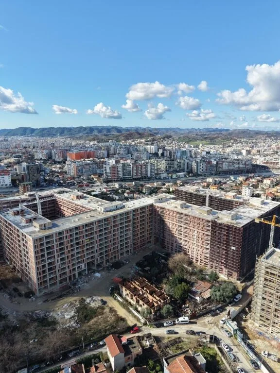 Tirane, shitet apartament 2+1+Aneks+Ballkon Kati 8, 109 m² 206.530 € (Rruga Javer Malo)