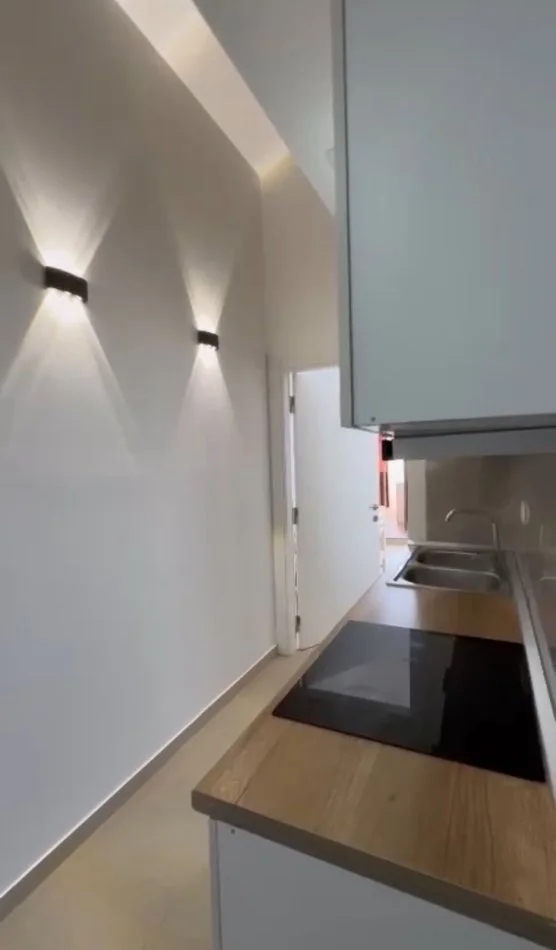 Tirane, jepet me qera apartament 2+1+Ballkon Kati 6, 80 m² 500 € (Kodra e diellit , prane market cok)