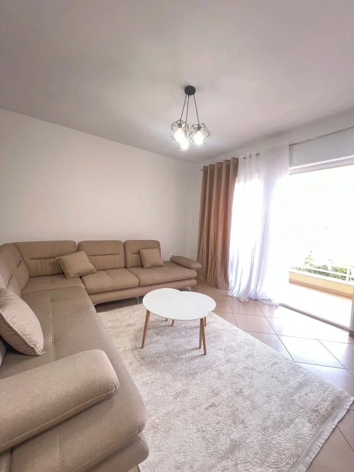 Shqiperi, jepet me qera apartament 2+1+Ballkon Kati 5, 120 m² 700 € (Kompleks Panorama tek Instituti "Harry T. Fultz")