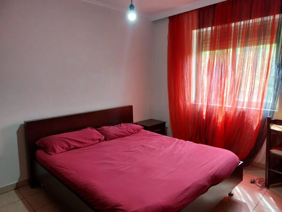 JEPET APARTAMENT 1+1 ME QIRA NE XHAMLLIK