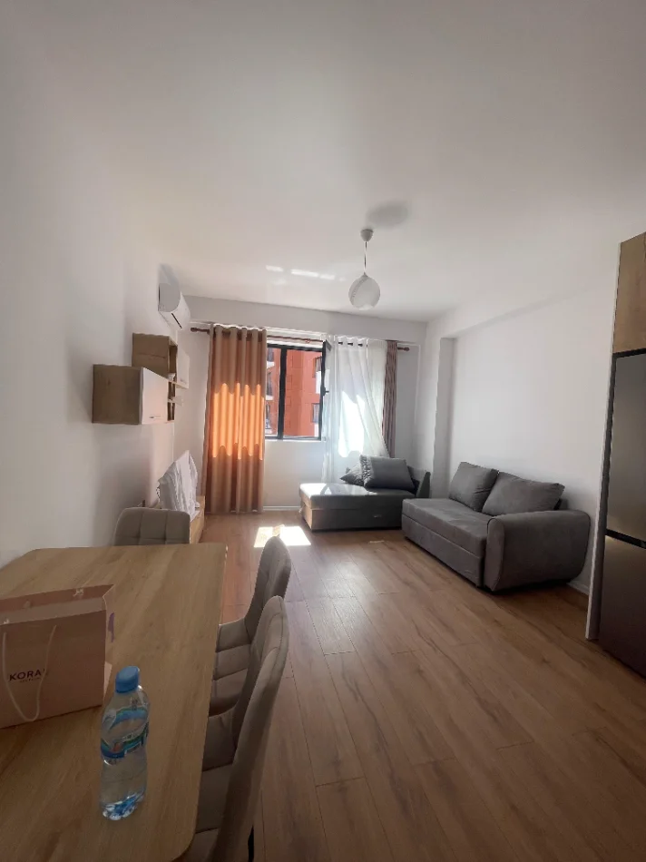 Tirane, jepet me qera apartament 1+1 Kati 4, 75 m² 500 € (Astir, Urban Gate)