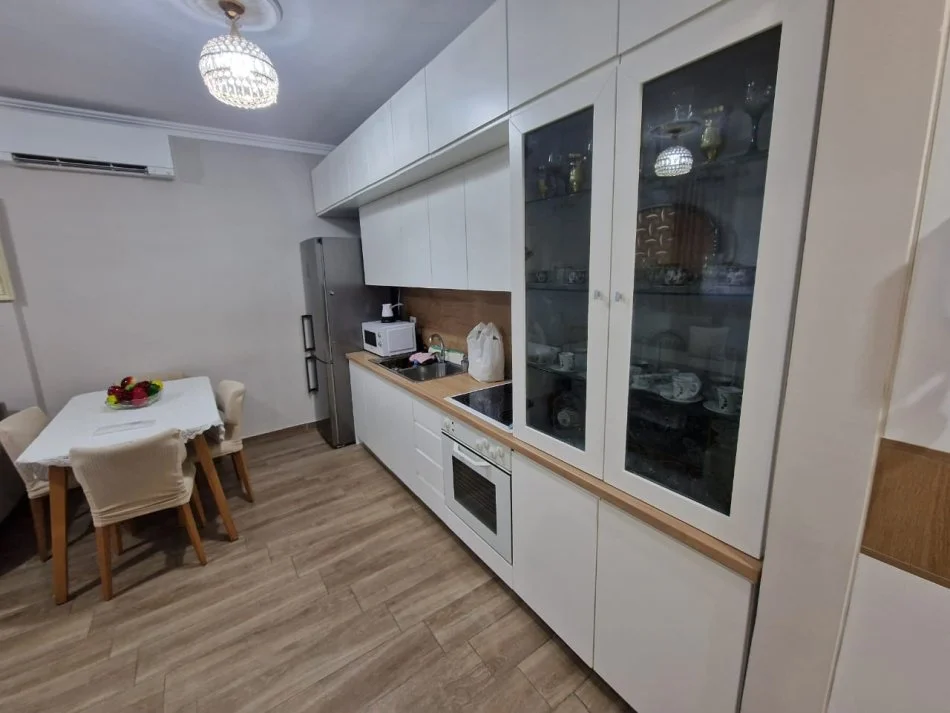 Tirane, shitet apartament 1+1+Ballkon Kati 7, 61 m² 115.000 € (Don Bosko)