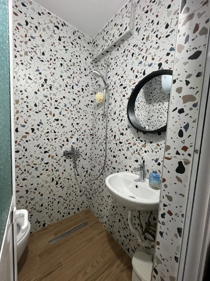 Vlore, jepet me qera garsonier 1+1 Kati 1, 37 m² 250 € (Marigo posi)