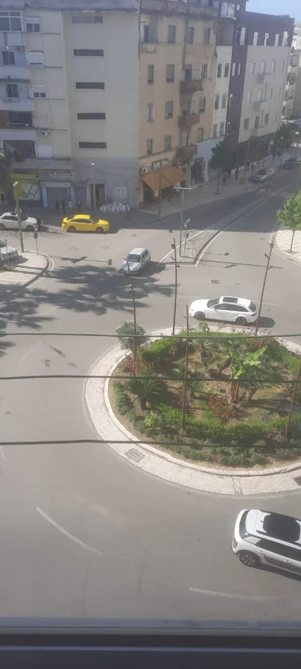 Durres, shitet apartament 2+1+Ballkon Kati 4, 70 m² 97.000 € (Stacioni Trenit Durres)