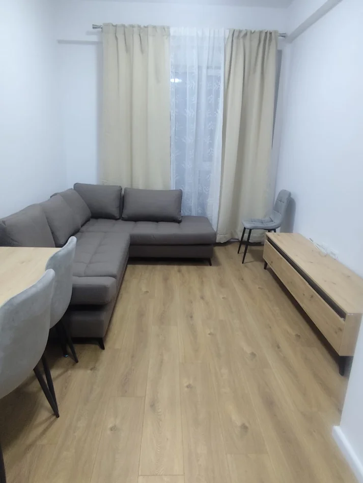 Tirane, jepet me qera apartament 1+1 Kati 3, 60 m² 400 € (Residenca OXA ne Fresk)