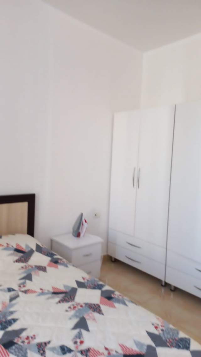Tirane, jepet me qera apartament 1+1+BLK Kati 2, 70 m² 35000 Leke (Concord center)