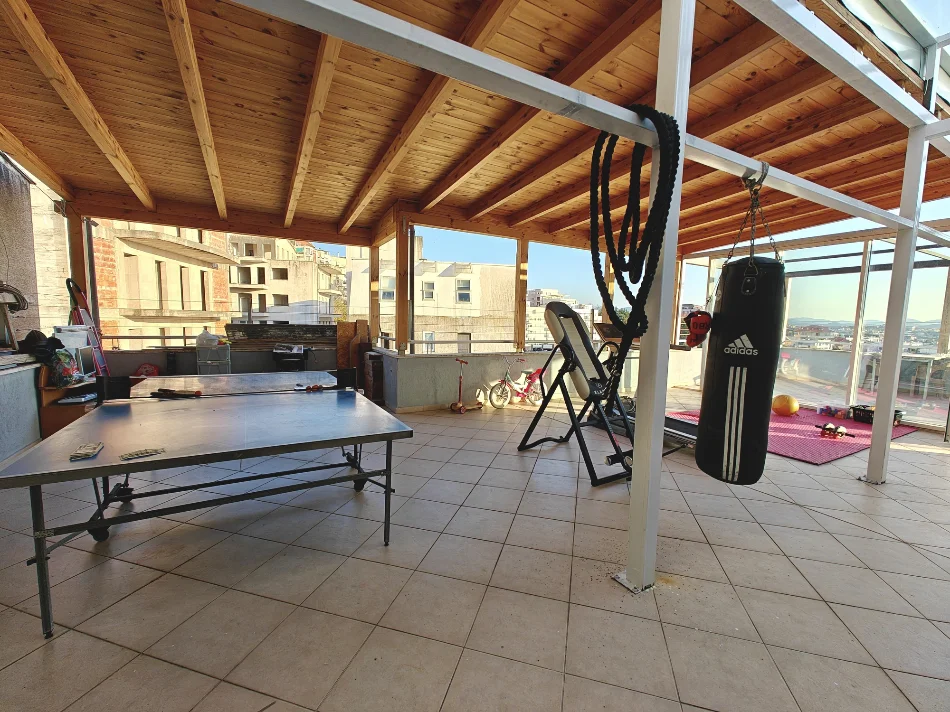 Tirane, shitet apartament+verande | Penthouse 2+1+Ballkon Kati 5, 246 m² 232.000 € 