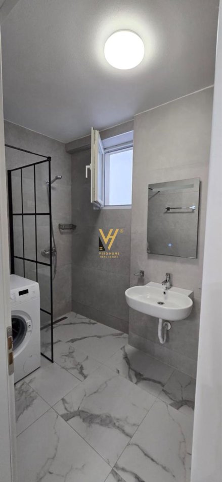 Tirane, jepet me qera apartament 2+1+Ballkon Kati 3, 82 m² 630 € (LIQENI I THATE)