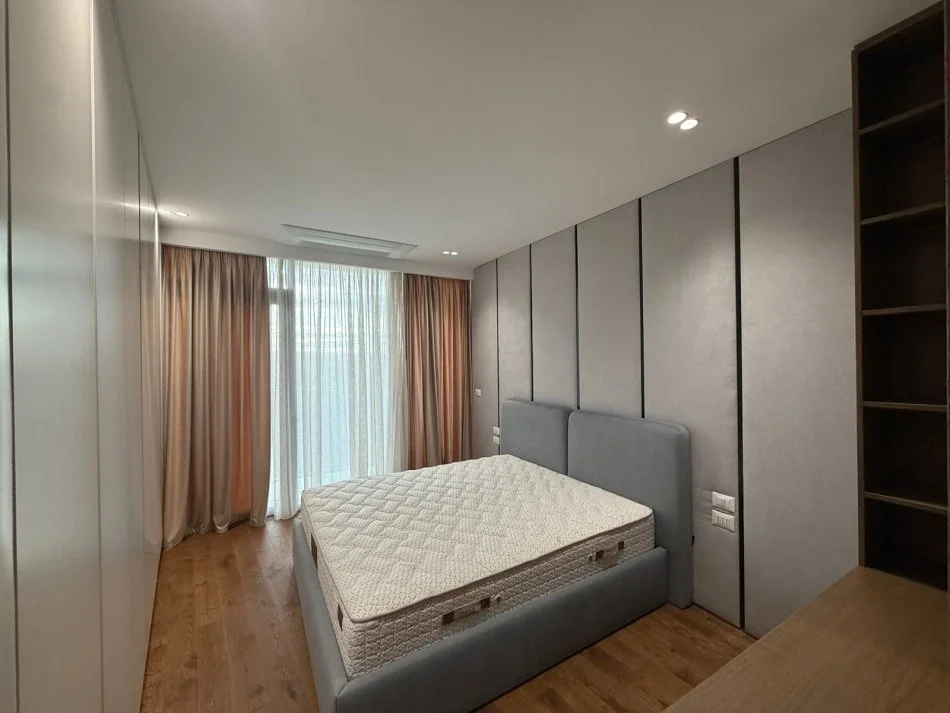 Tirane, shitet apartament 2+1+Aneks+Ballkon Kati 8, 130 m² 470.000 € (Lake View Residences)