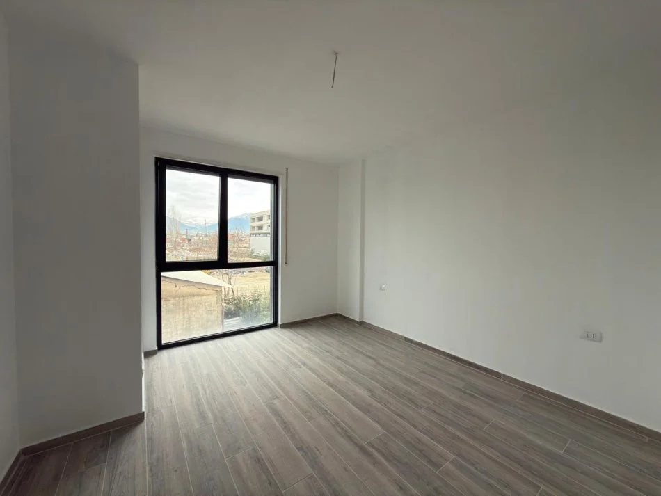 Tirane, shitet apartament 1+1+Ballkon Kati 1, 65 m² 125.000 € (ISH Dogana)