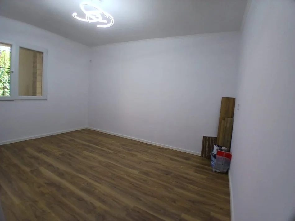 Tirane, shitet apartament 2+1 Kati 1, 70 m² 128.000 € (Rruga Todi Shkurti)