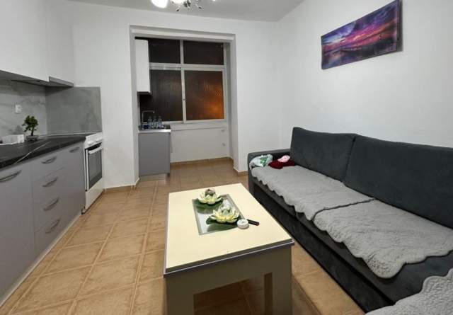 Tirane, jepet me qera apartament 2+1+BLK Kati 3, 65 m² 400 Euro (vangjel capo)